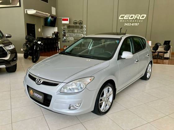 HYUNDAI I30 2.0 MPFI GLS 16V GASOLINA 4P AUTOMÁTICO HYUNDAI I30 2.0 MPFI GLS 16V GASOLINA 4P AUTOMÁTICO